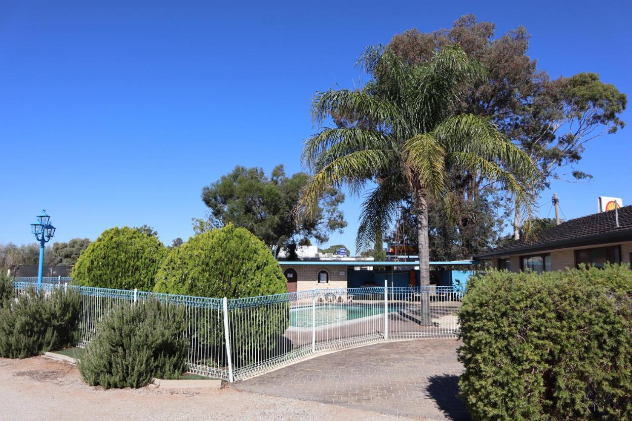 Capri Motel Balranald Exterior foto